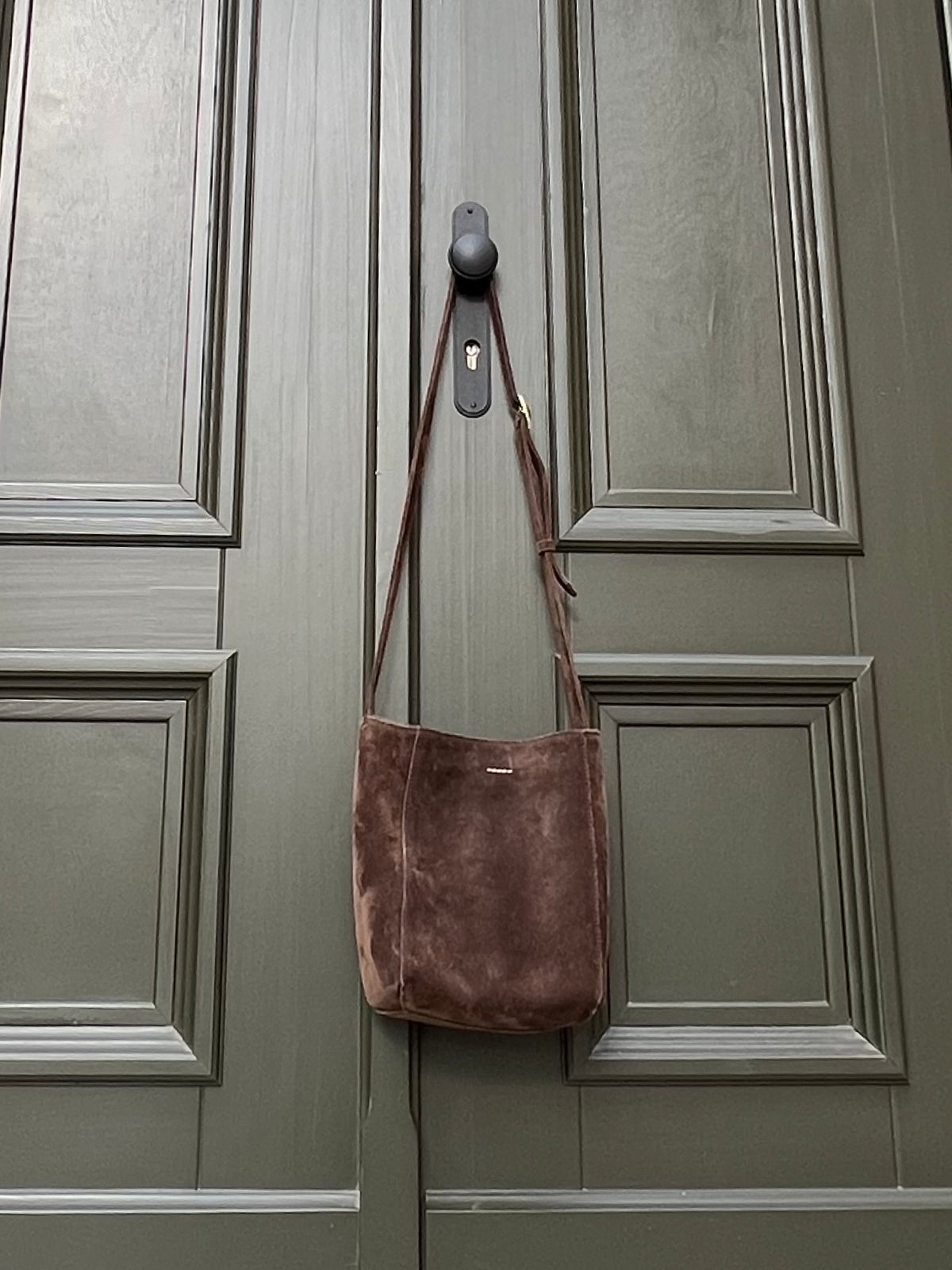 TAMKA - Espresso Suede