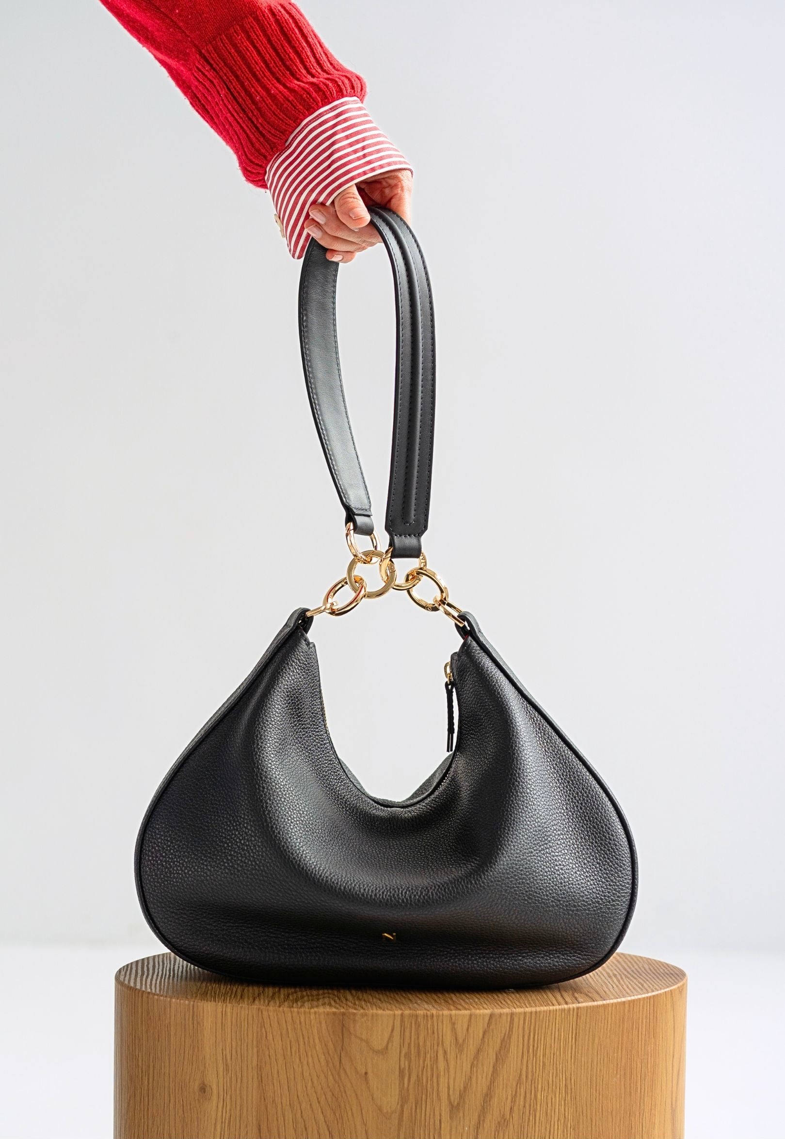 BANANA BAG - Ribbon Red